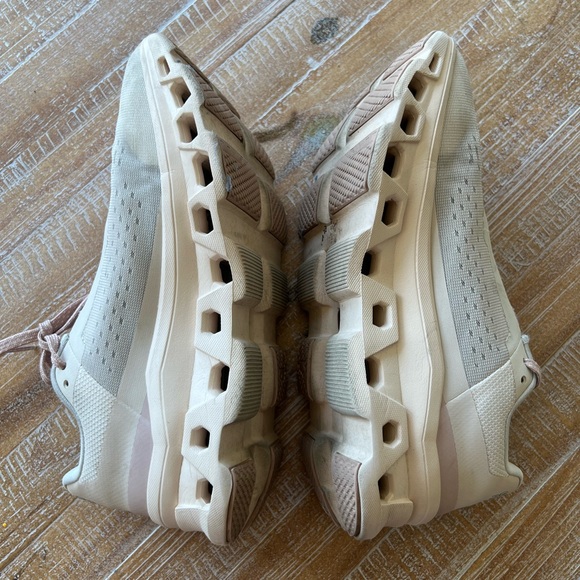 On Cloudmonster Women's Running Shoes - 8 - Picture 5 of 13